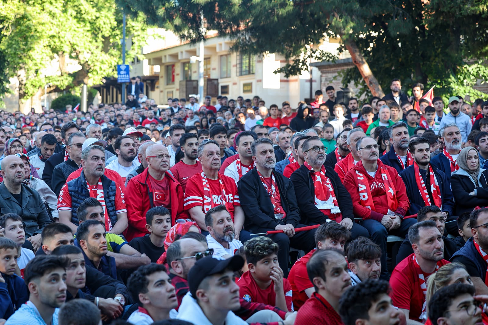 Milli maçta Bursa tek yürek oldu