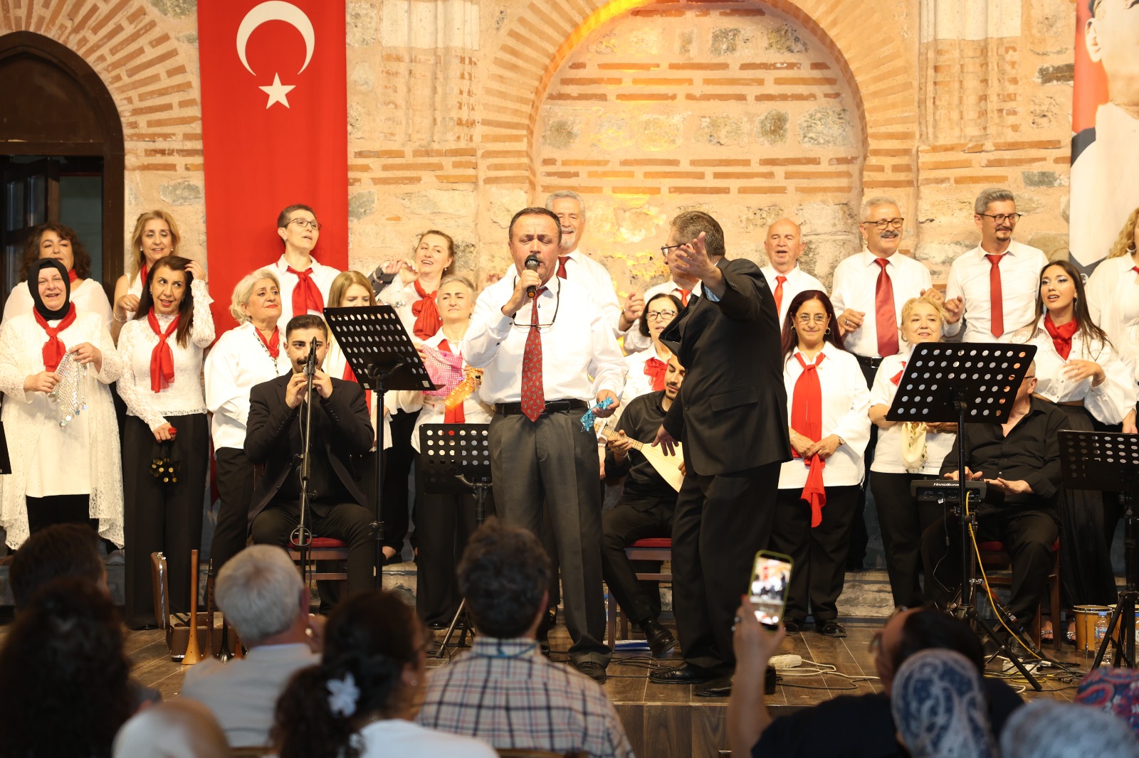 Osmangazi’de Türküler Gönüllere İşlendi