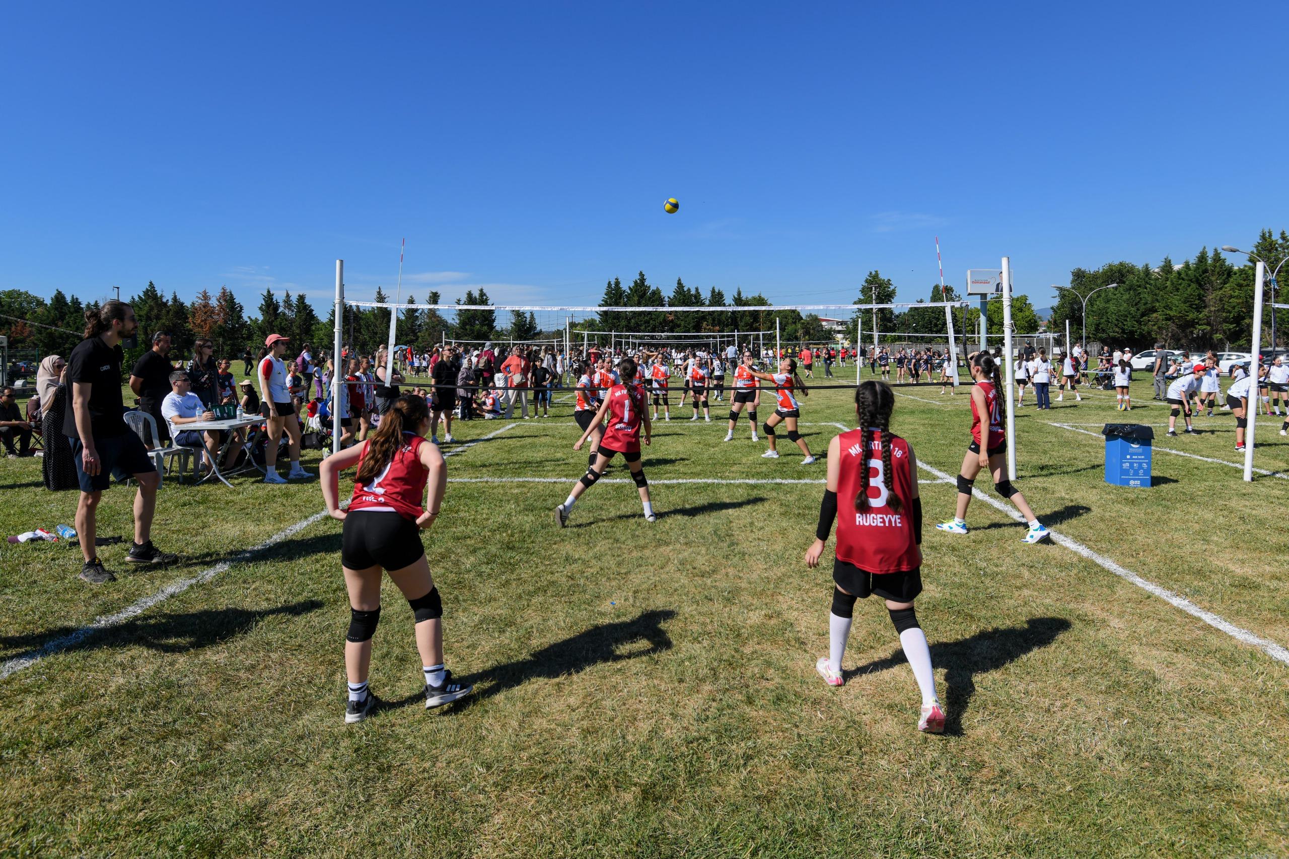 Geleceğin Voleybolcuları Osmangazi’de Yetişiyor