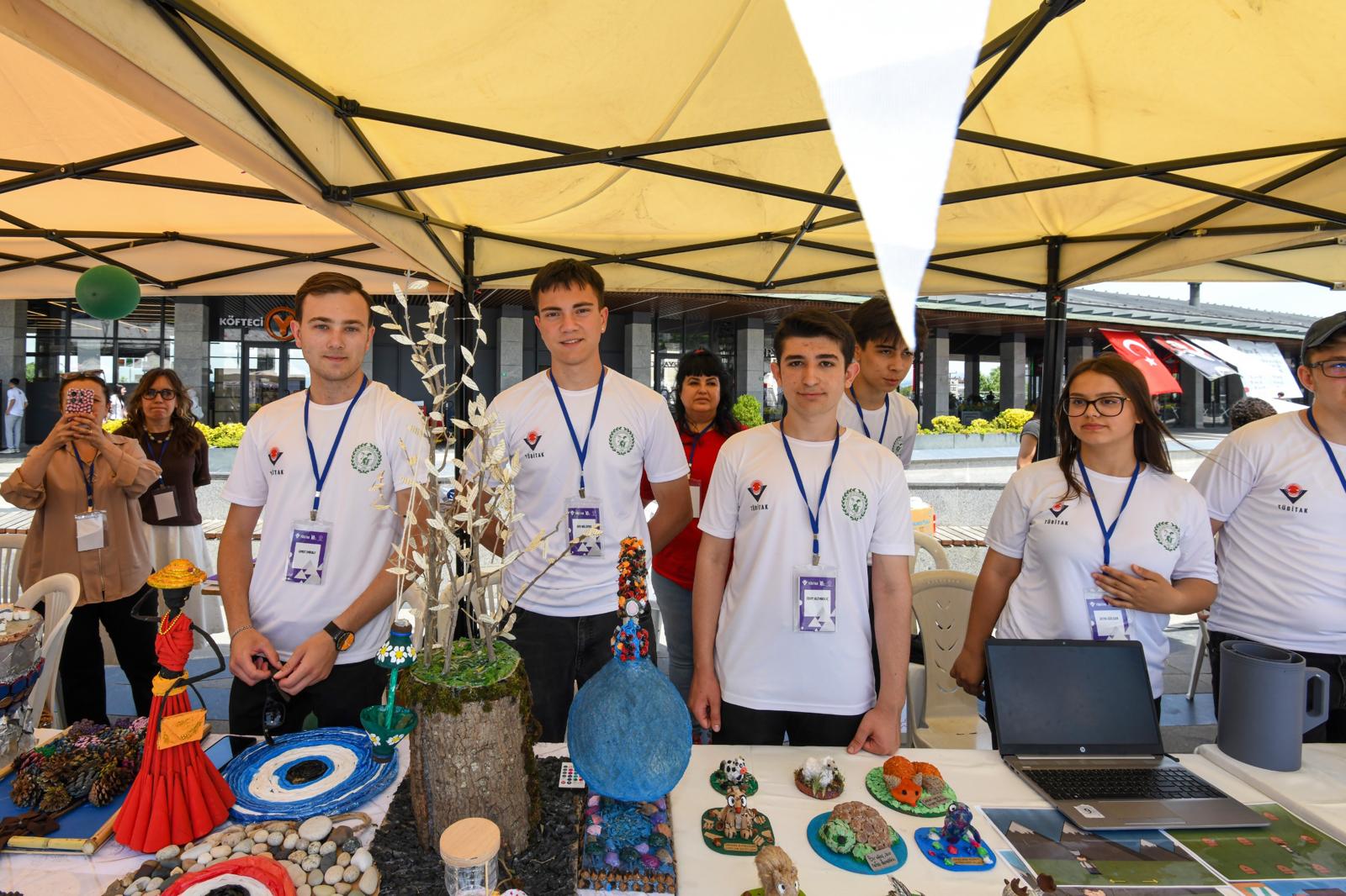 TÜBİTAK 4006-C Bilim Fuarı Festivali Osmangazi’de Kapılarını Açtı 