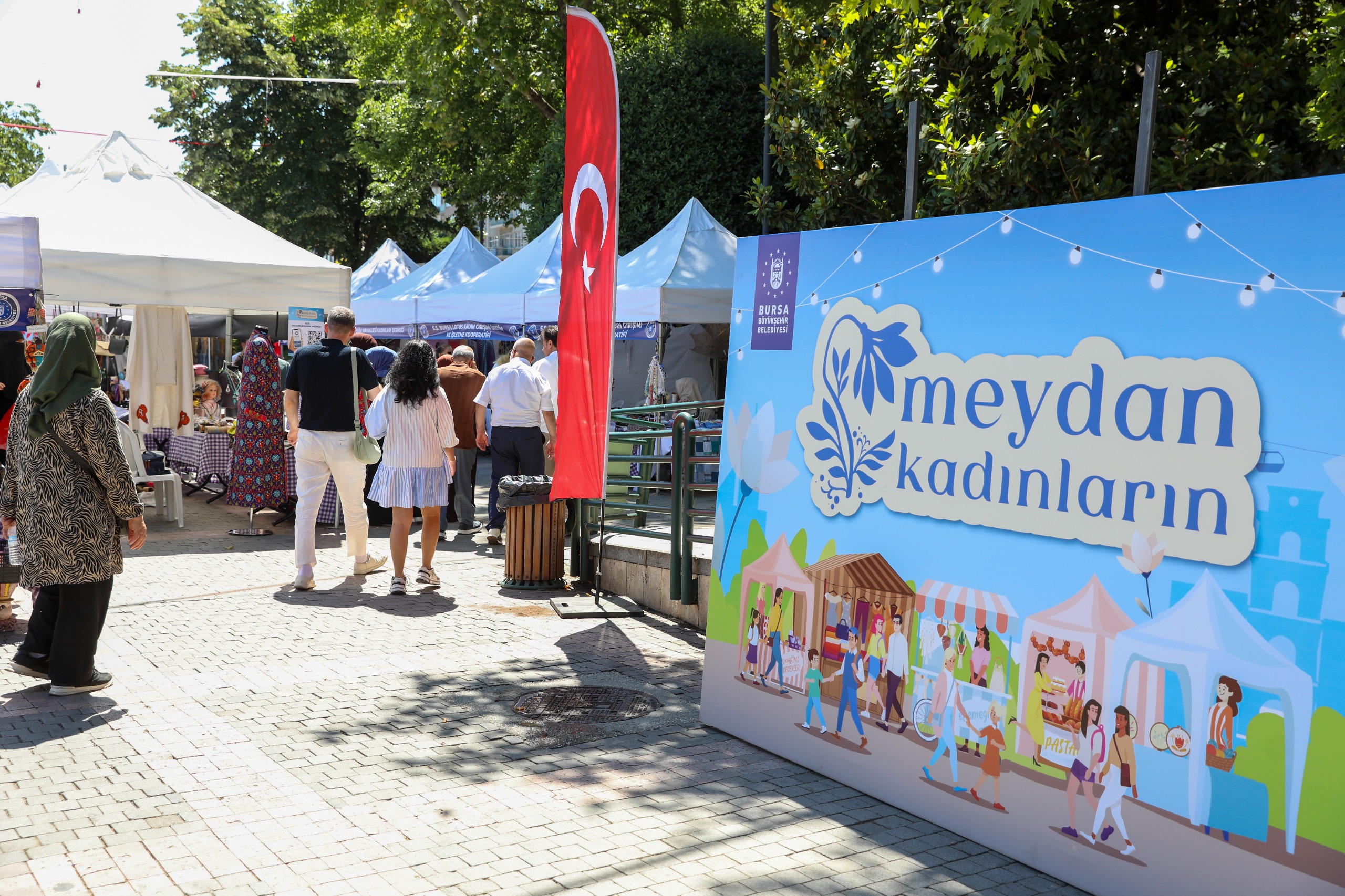 “Meydan Kadınların” dayanışma pazarına ilgi büyüyor