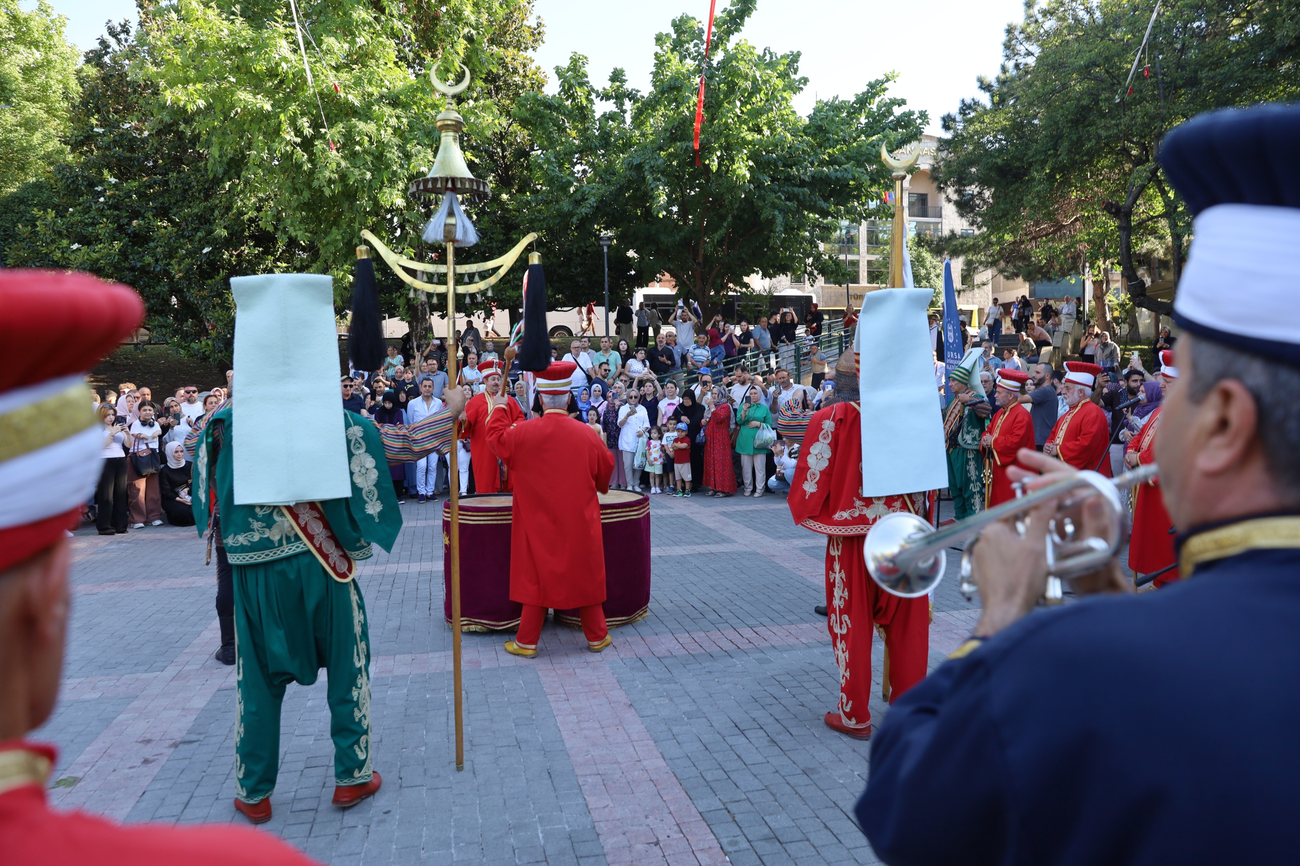 Mehter sesleri bu kez Gazi Orhan Parkı'ndan yükseldi