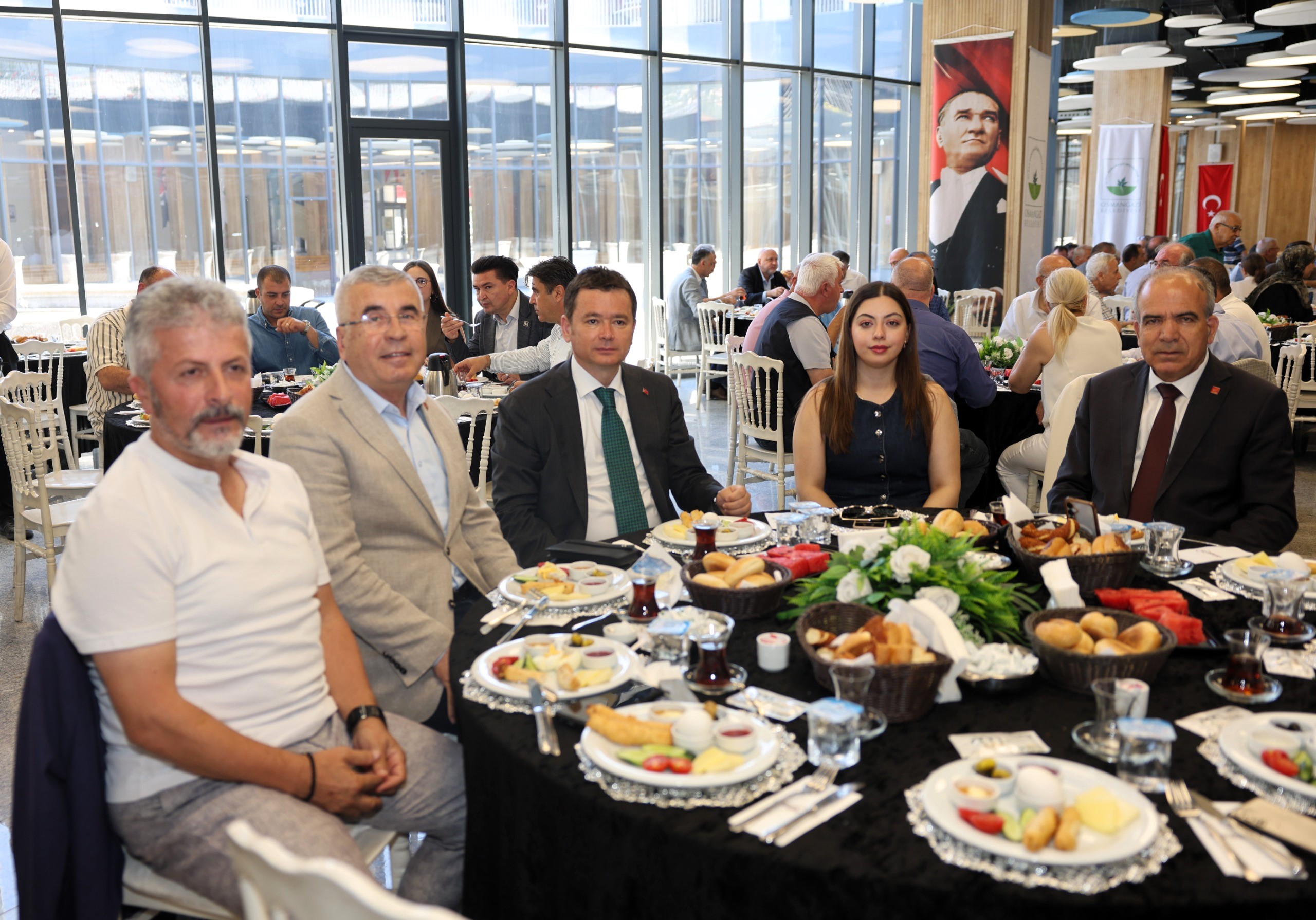Başkan Aydın Muhtarlarla Ortak Akıl Buluşması’nda Bir Araya Geldi