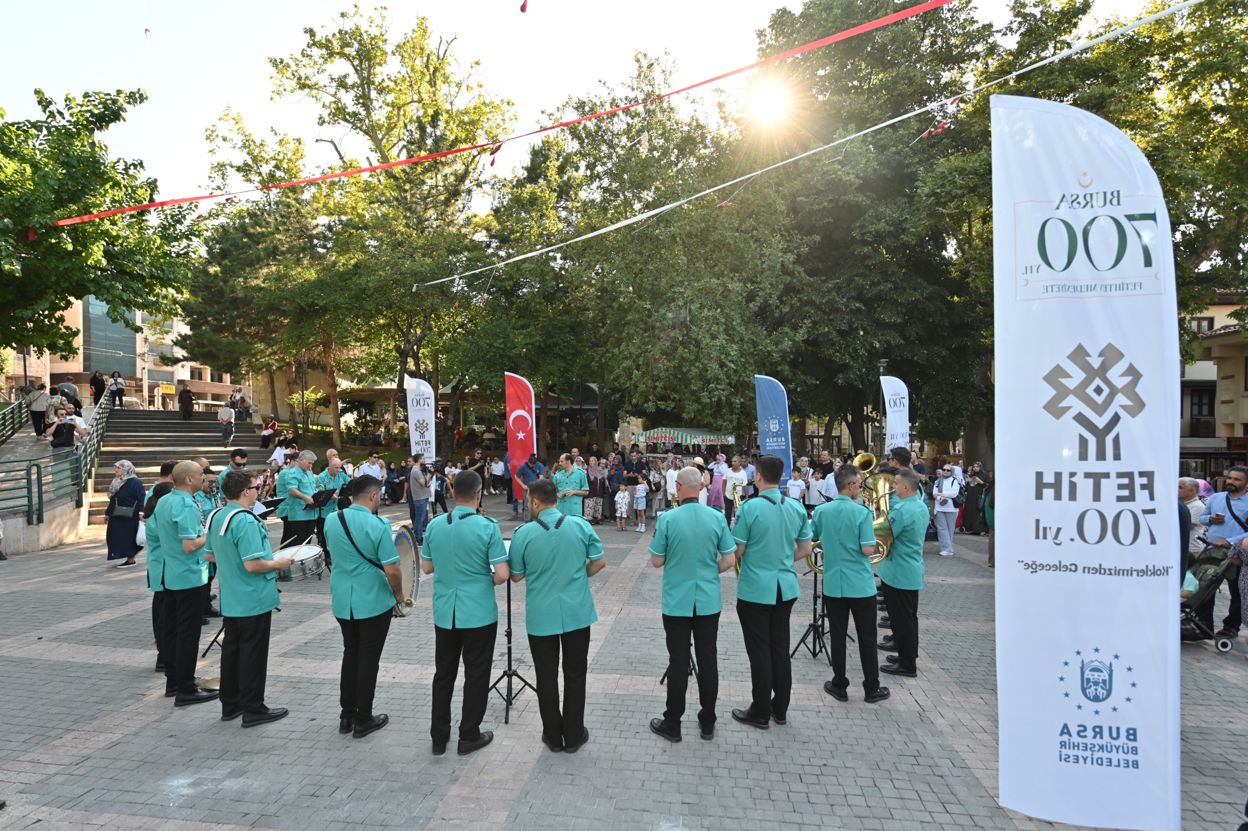 Fetih coşkusu notalarla yankı buluyor