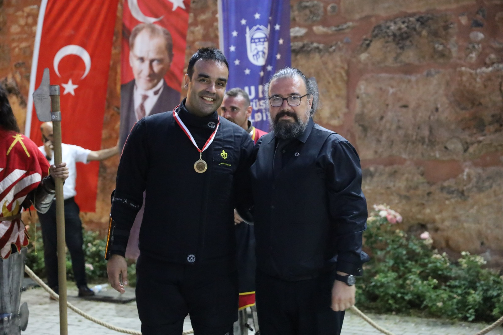Türk kılıçları Zindankapı'da çarpıştı