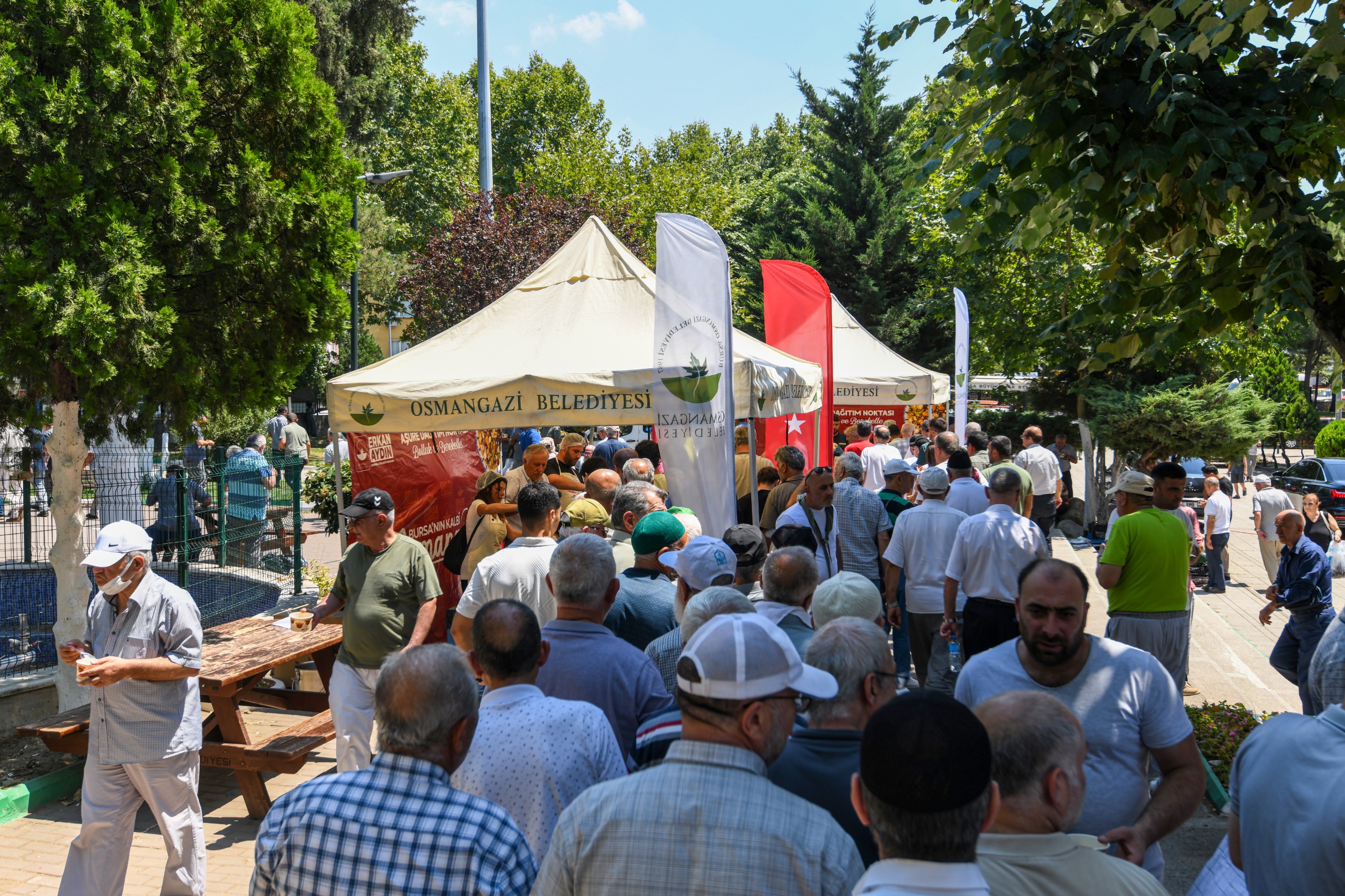 Başkan Aydın Vatandaşlarla Sahada Omuz Omuza