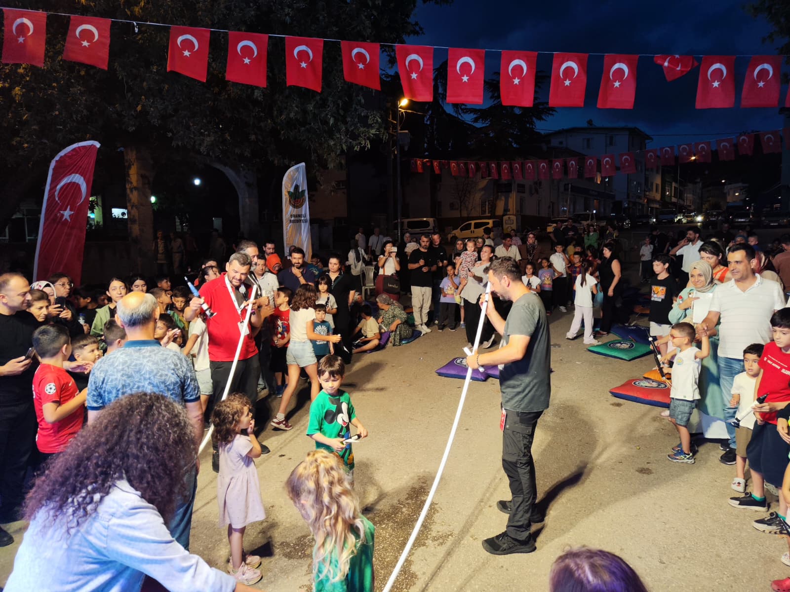 Orhaneli'de MobilFest ile bilim dolu gece