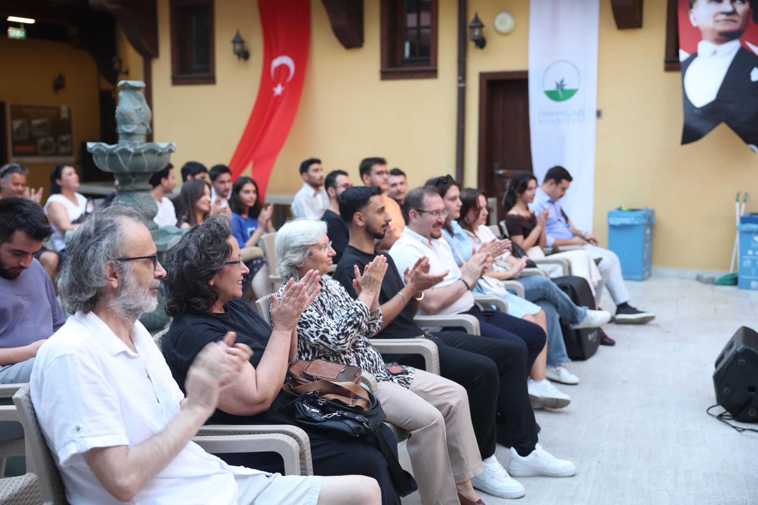 Osmangazi’de Şadırvanlı Han’ın Tarihi Atmosferinde Ritimler Yükseldi 
