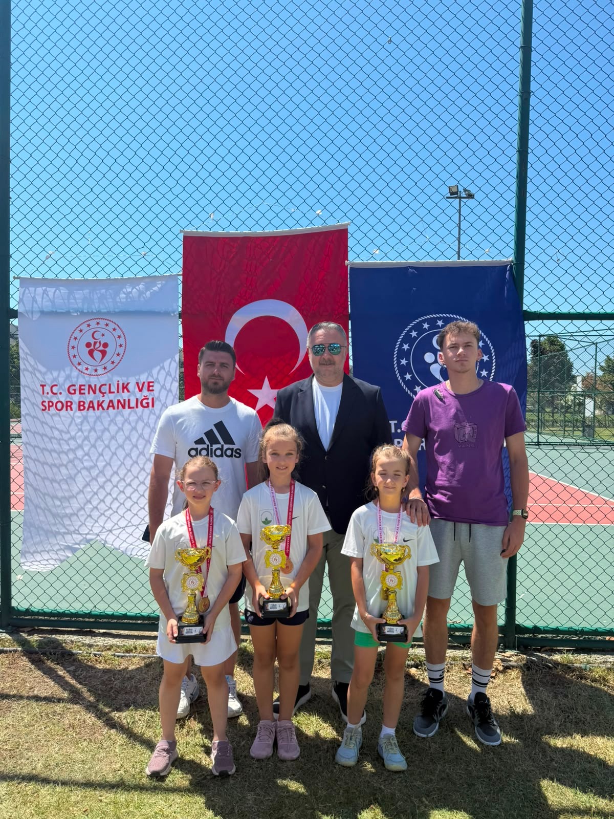 Osmangazi Belediyespor Teniste Gururlandırdı