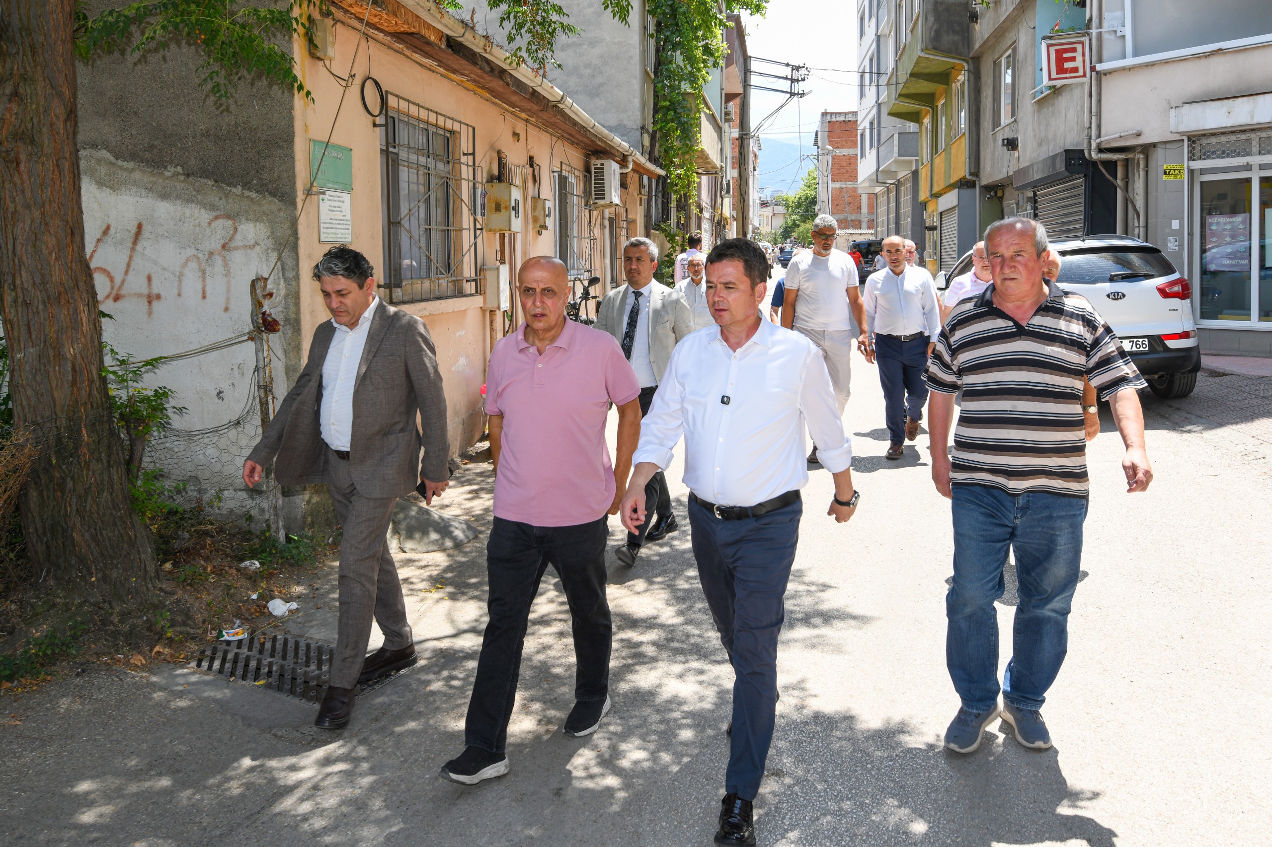 Başkan Erkan Aydın Başaran Mahallesi'nde Vatandaşlarla Buluştu