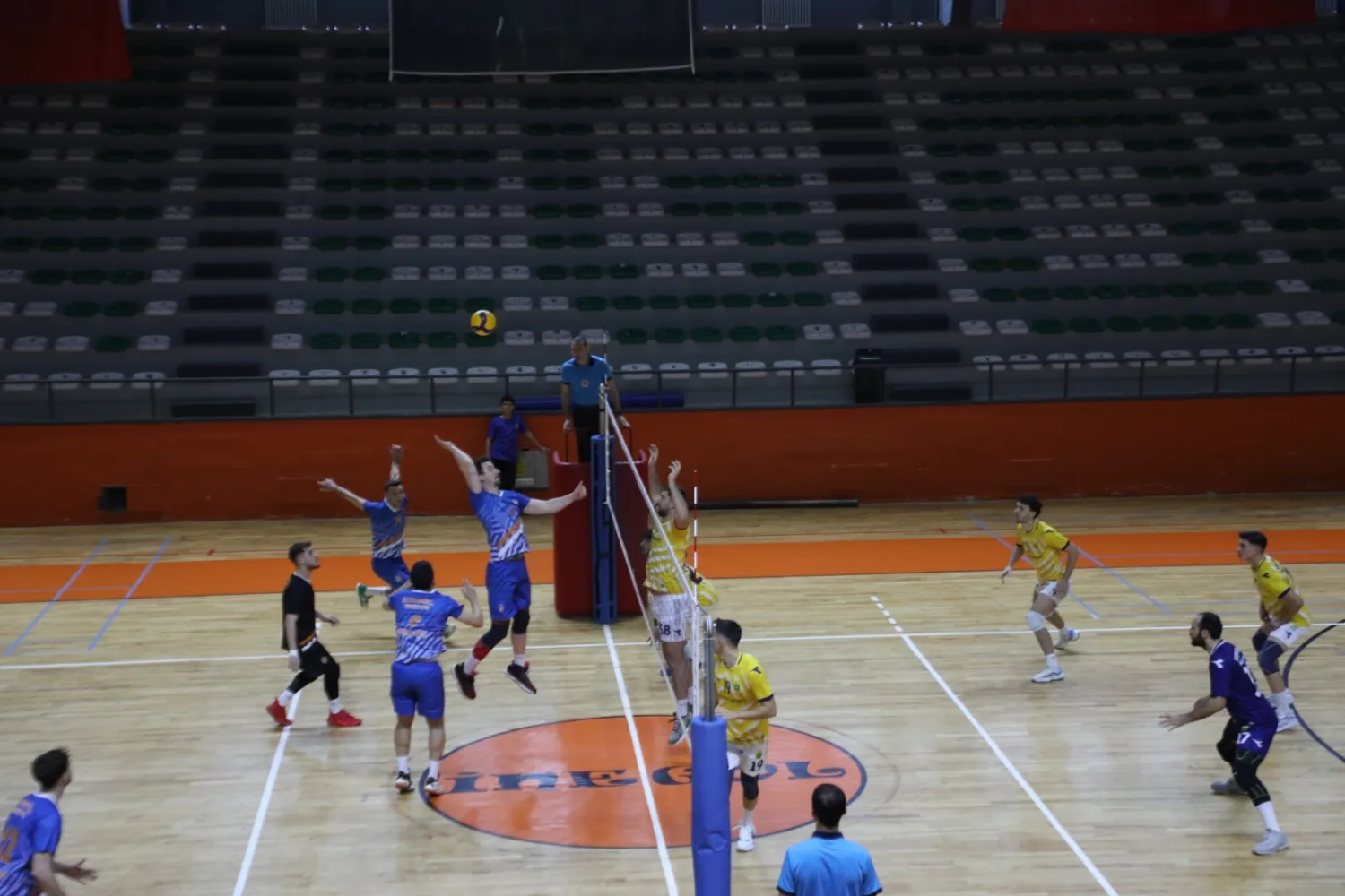 İnegöl Belediyespor Voleybolda Yeni Sezon İçin Sahaya İniyor