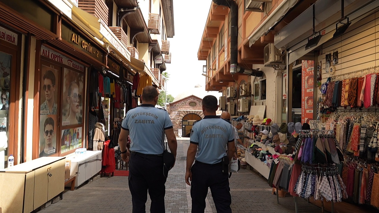 Büyükşehir Zabıtası bayramda da görev başında