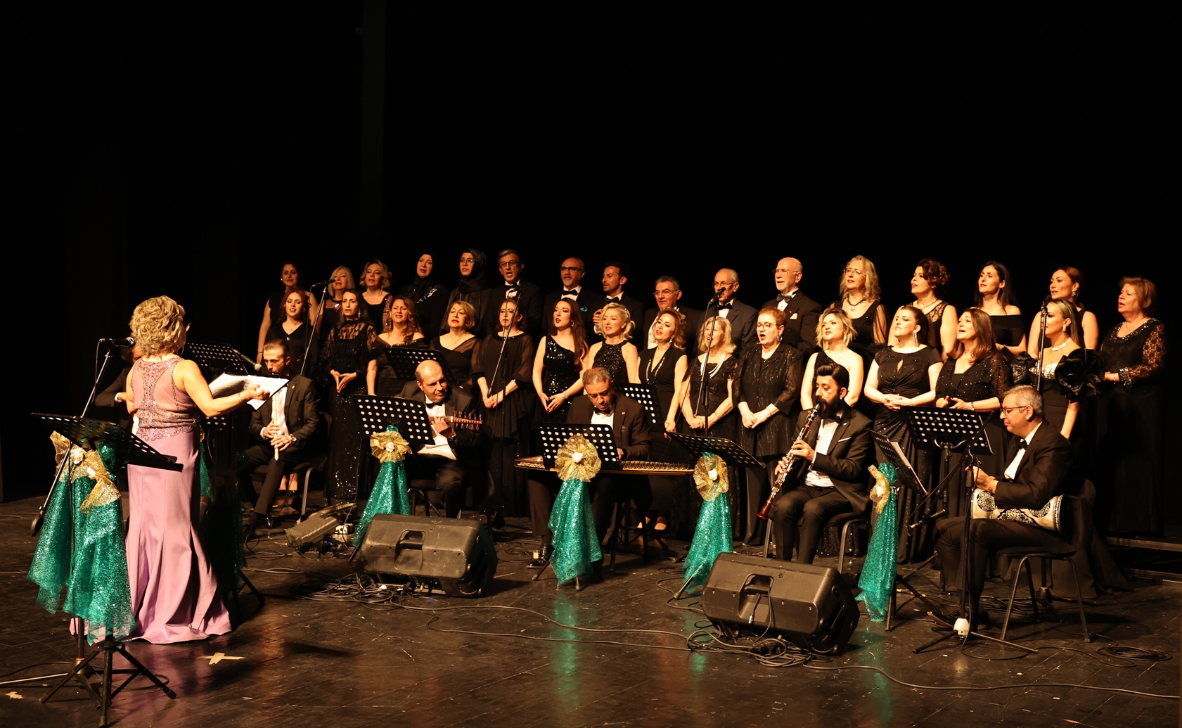 NİLÜFER'DE NOSTALJİK KONSER