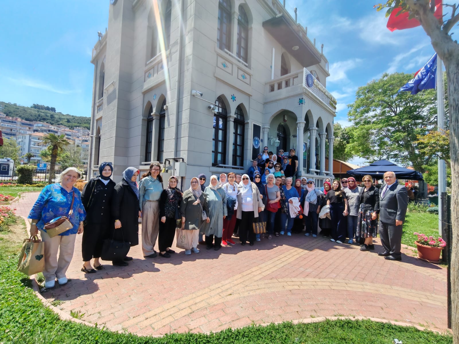 Büyükşehir’den gazi ailelerine Mudanya gezisi