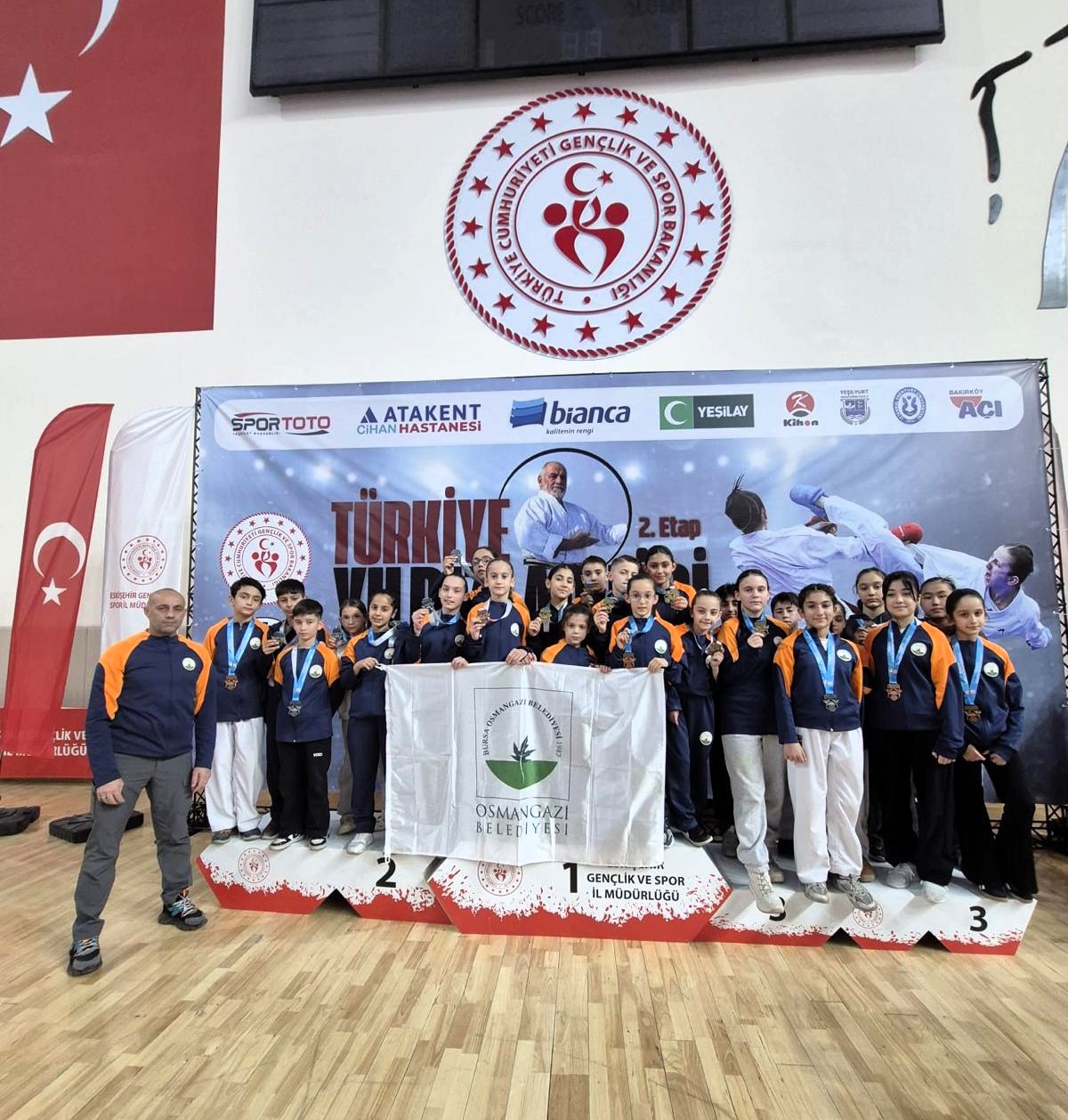 Osmangazili Karateciler Madalyaya Doydu