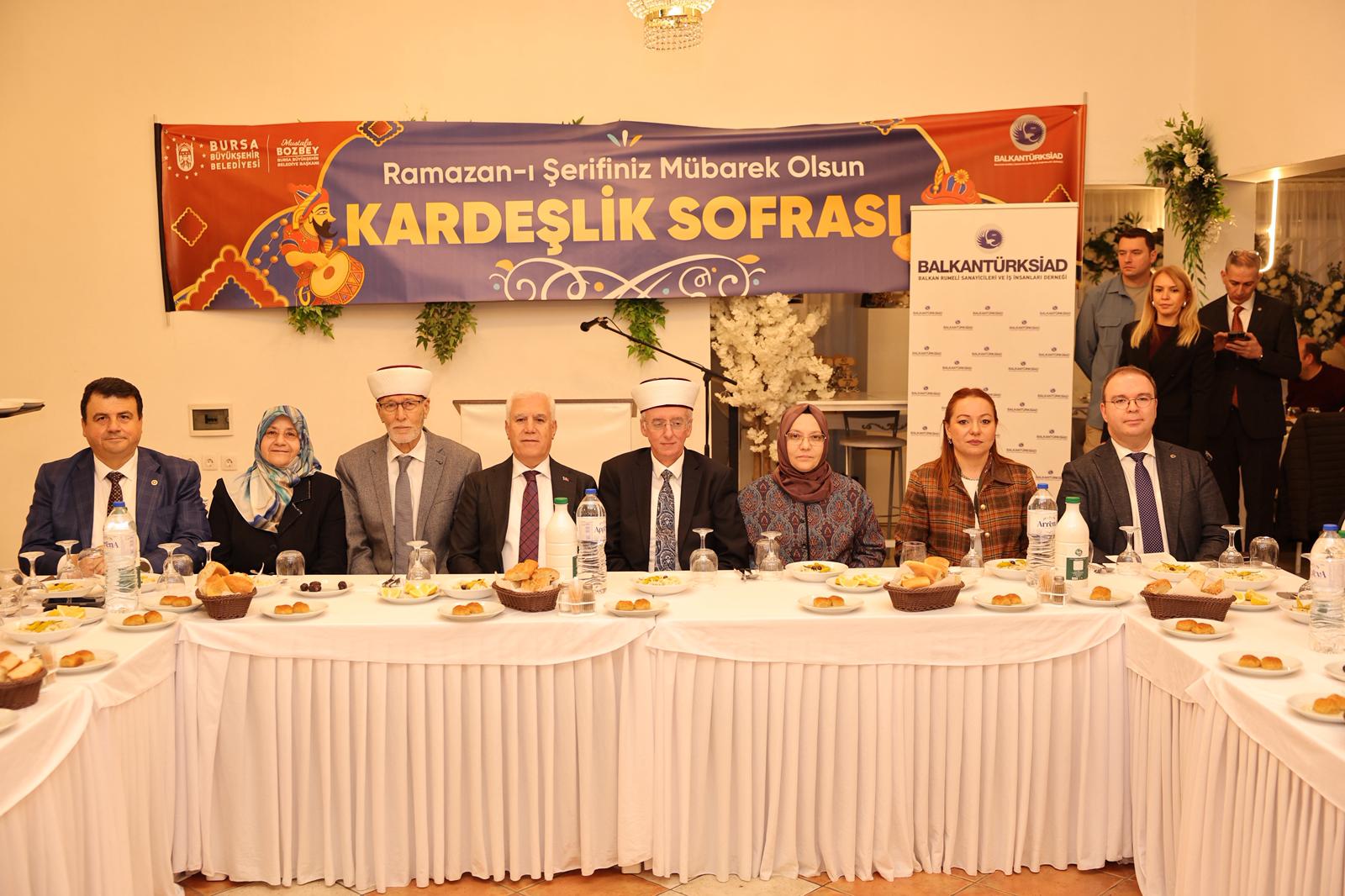 Bursa'da Ramazan'ın bereketi paylaştıkça çoğaldı