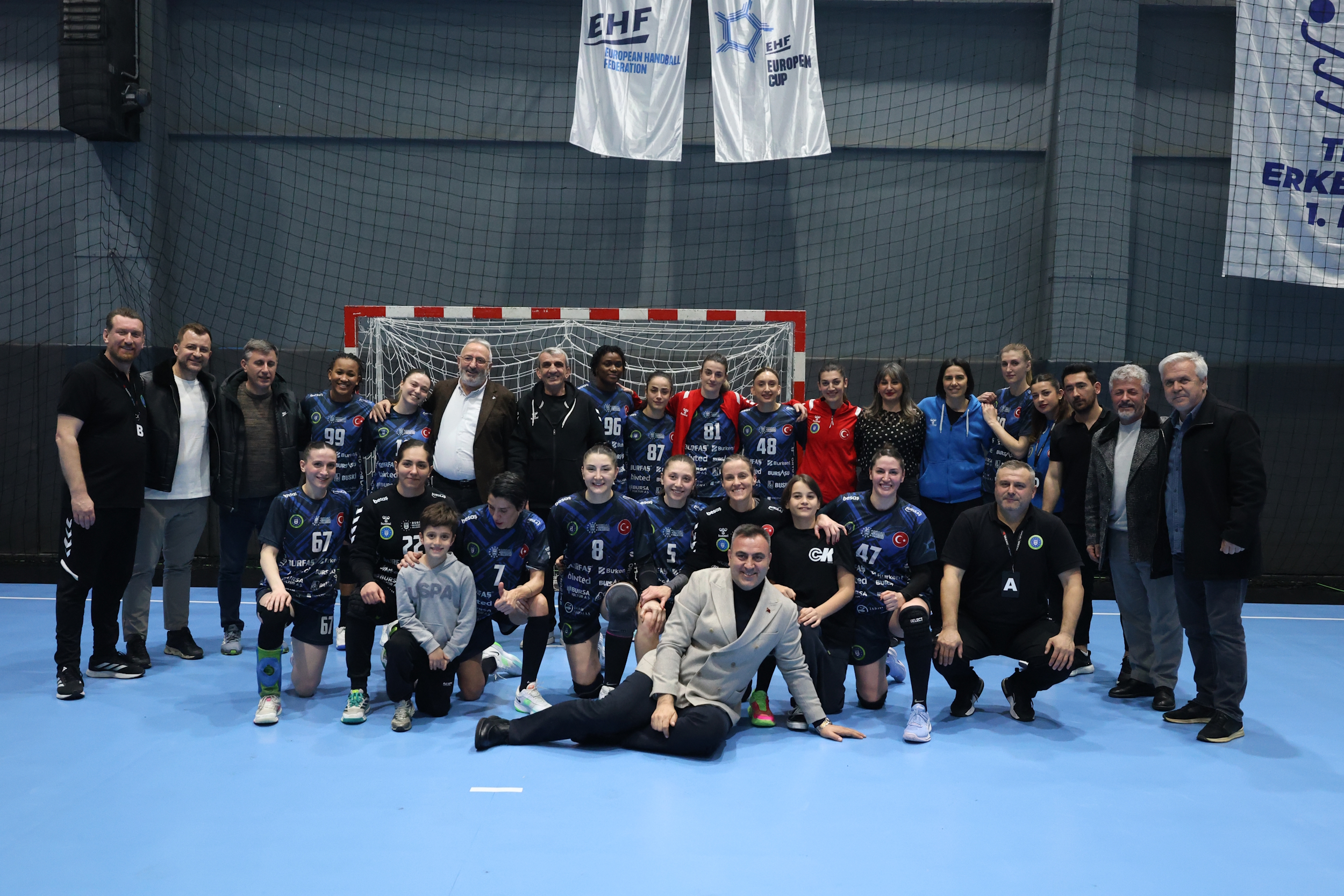 Bursa Büyükşehir Belediyespor Avrupa’da yarı final için avantajı kaptı