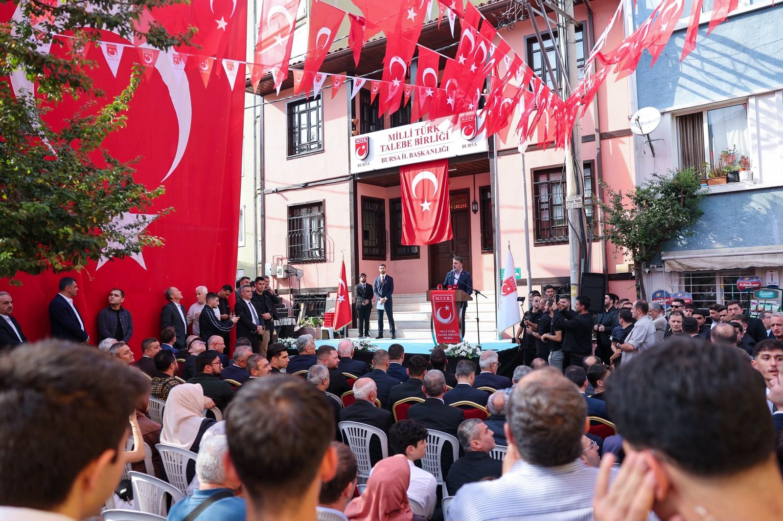 Başkan Vekili Biba: "Gayemiz, Bursa'nın güçlü mirasını gençlerimizin enerjisiyle buluşturmak"